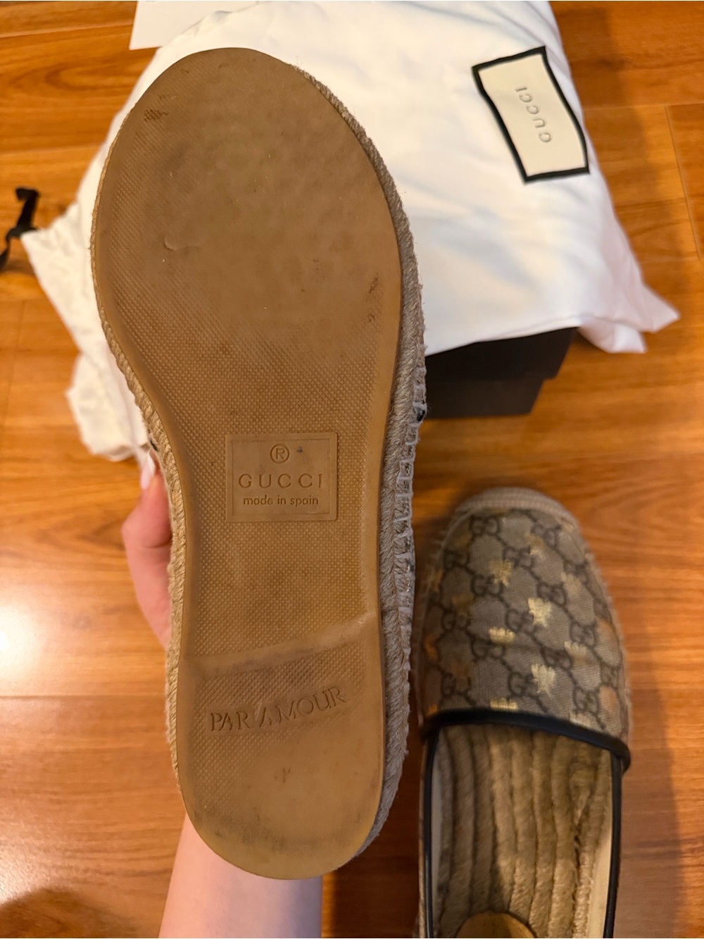 Gucci Womens Beige and Black GG Bee Espadrille - Picture 6 of 9
